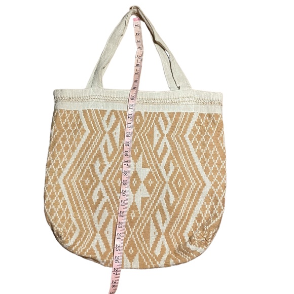 Jade Tribe Tote Bag New Without tags Beige and Cream Tribal. Handmade NWOT - Picture 5 of 6